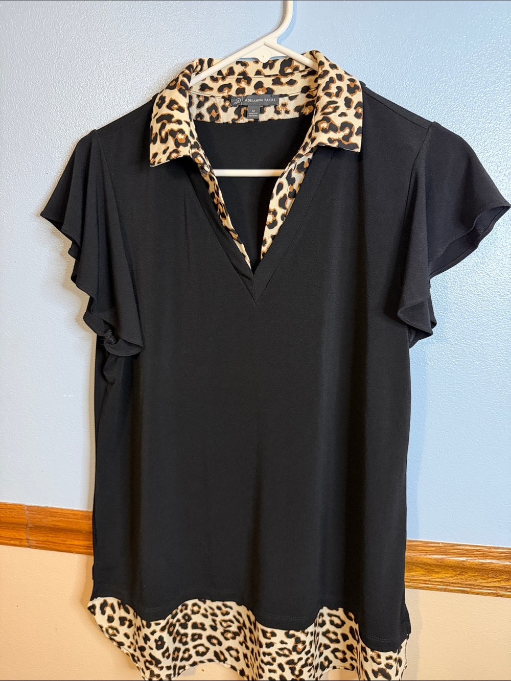 Adrianna Papell Black Knit Organza Puff Sleeve Leopard Print Top - Size M (EUC)